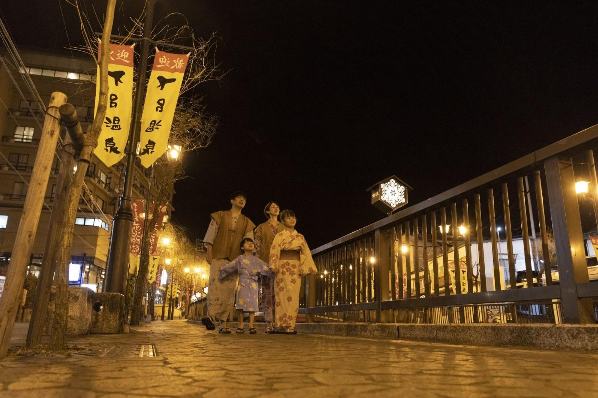 Ooedo Onsen Monogatari Premium Gero Honkan Luaran gambar